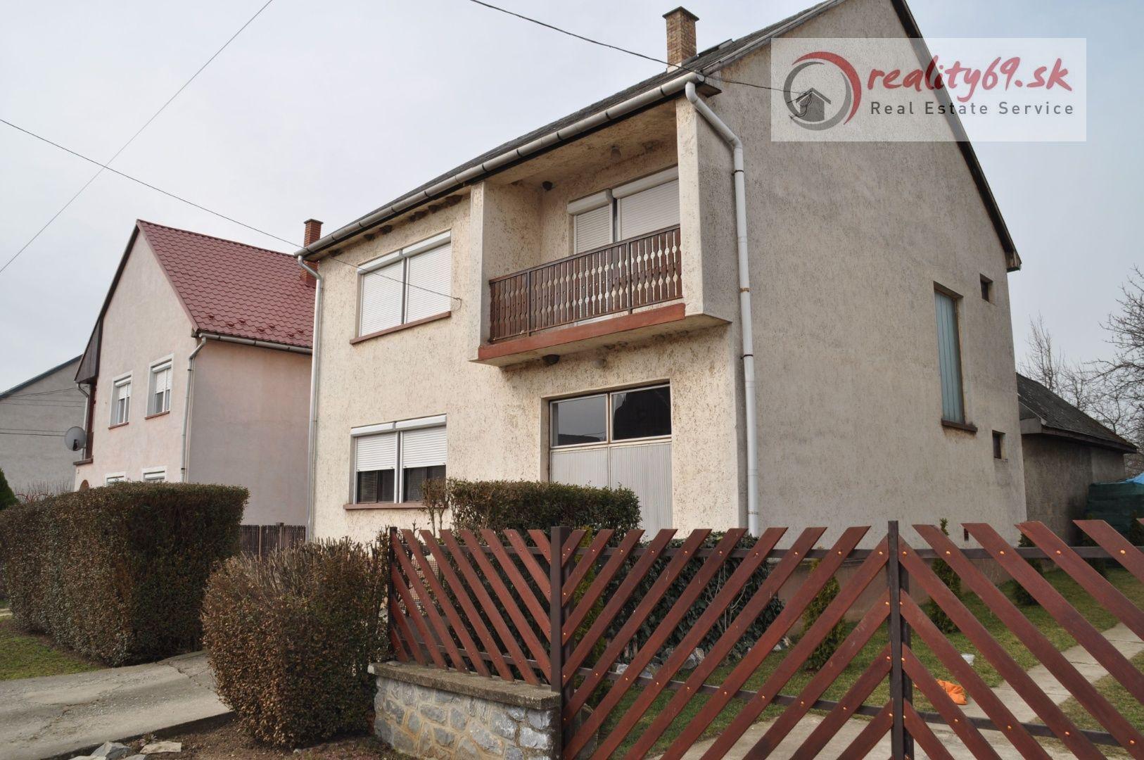 MAĎARSKO - FORRO -  PEKNÝ 4 IZBOVÝ DOM SO ZÁHRADOU