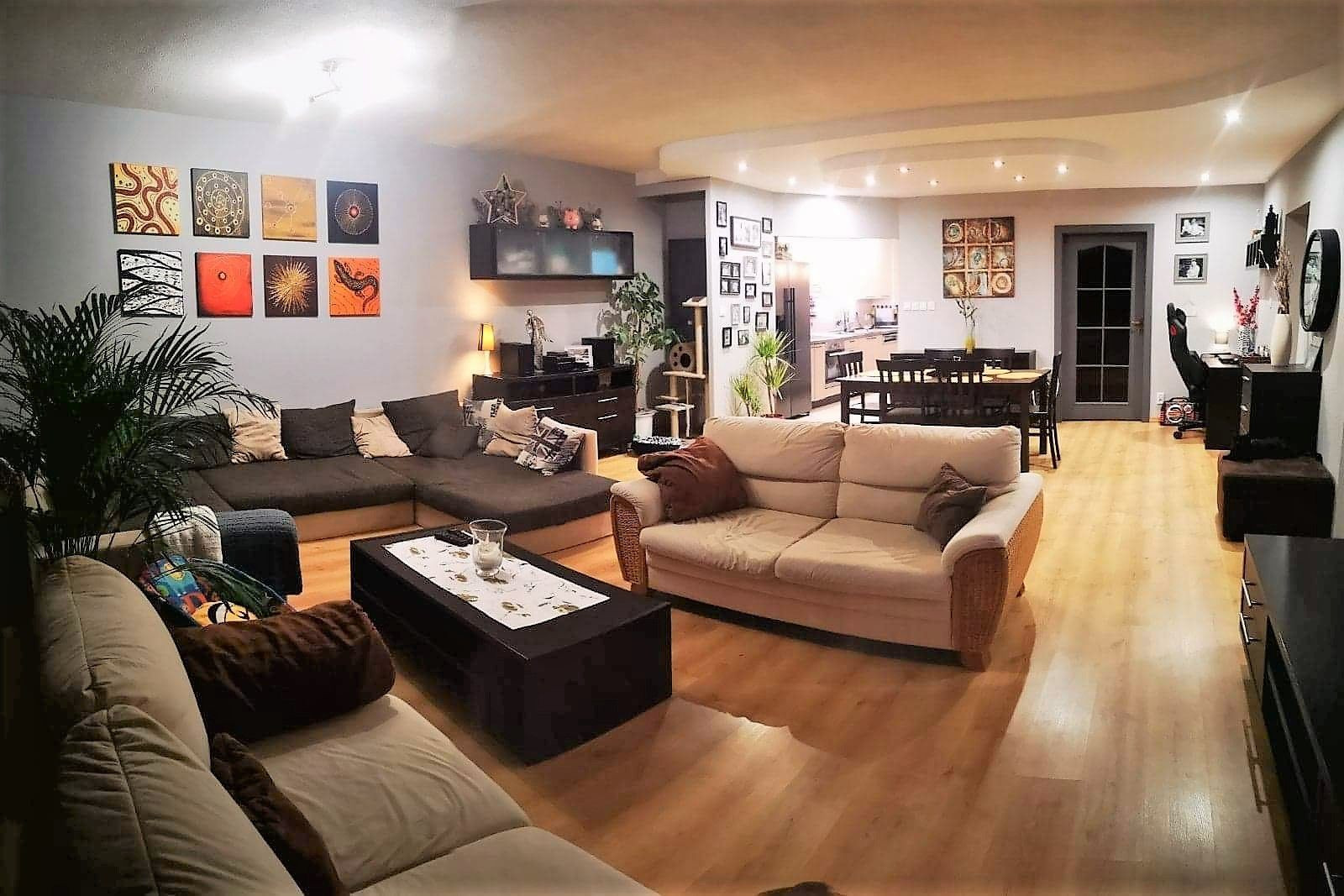 REZERVOVANÉ - JAZERO -  ATYPICKÝ A VÝNIMOČNÝ 4 IZBOVÝ BYT S VÝMEROU 113 M2.