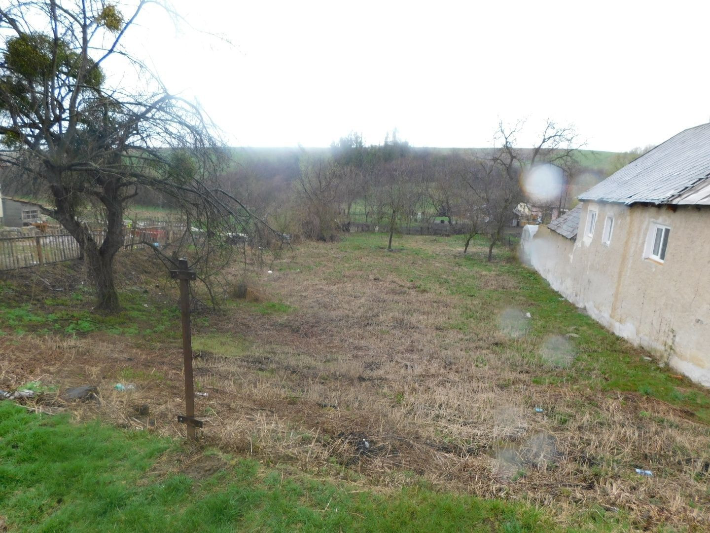 MAĎARSKO - KÉKED STAVEBNÝ POZEMOK 977 M2 VŠETKY IS PRED POZEMKOM.