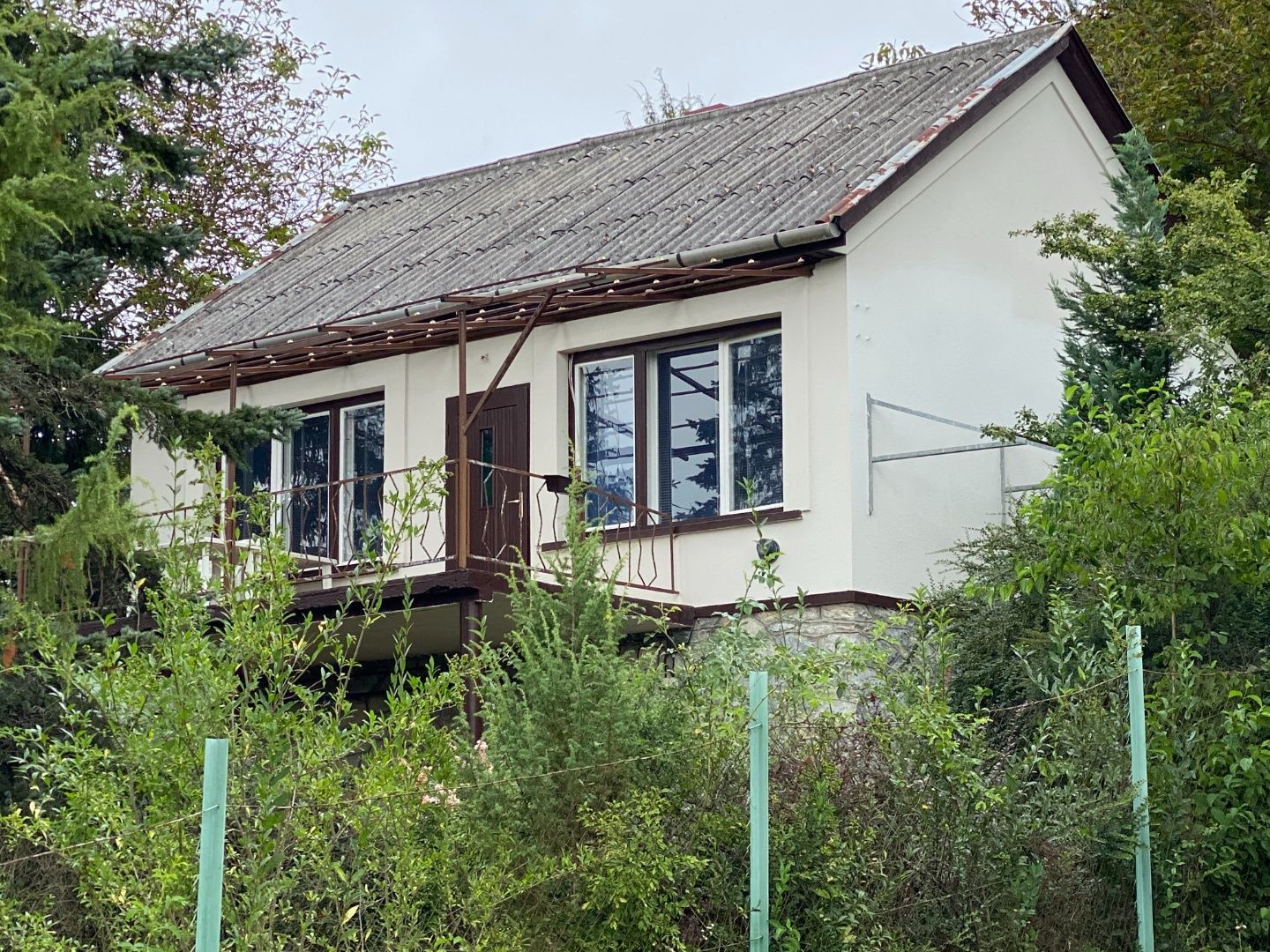 MAĎARSKO - JAZERO RAKACA - PEKNÁ 2 IZBOVÁ CHATA PRI JAZERE S TERASOU.