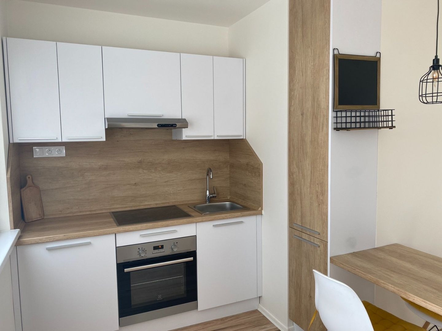 TERASA - SLOBODY 1 IZBOVÝ NOVÝ KOMPLETNE ZARIADENÝ BYT.