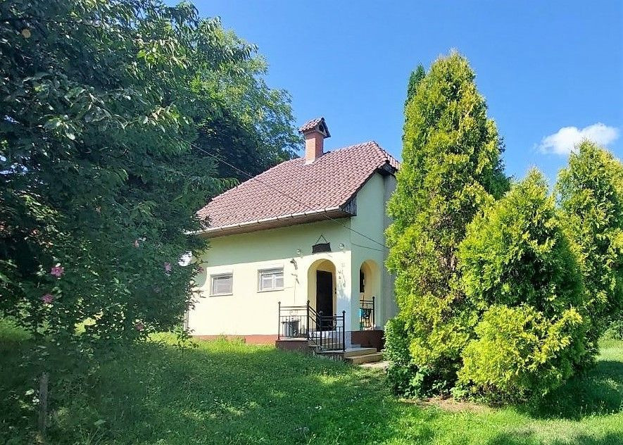 MAĎARSKO - TELKIBÁNYA RODINNÁ USADLOSŤ V LONE PRÍRODY.