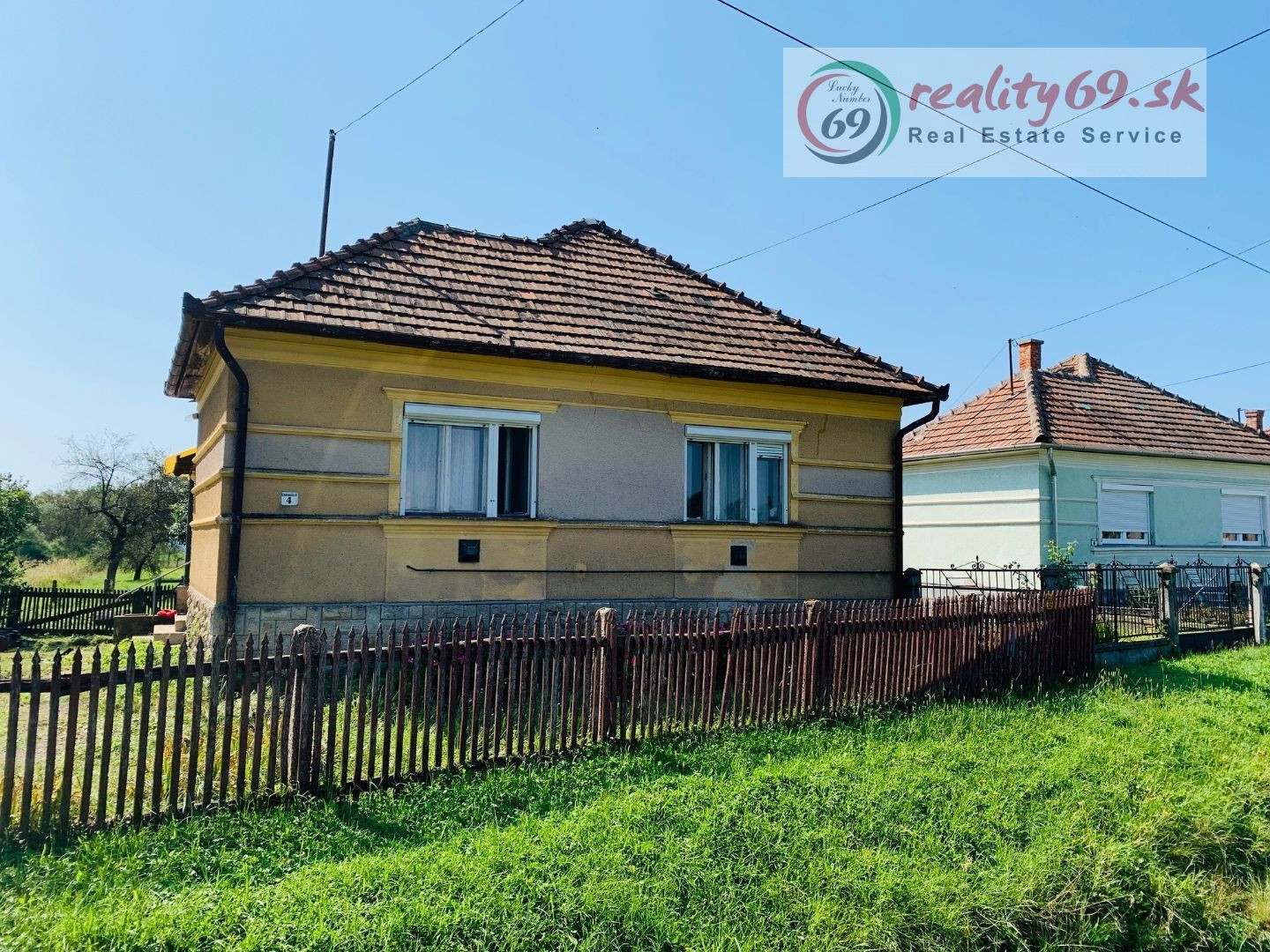 EXKLUZÍVNE - FELSŐKELECSÉNY 2 IZBOVÝ RODINNÝ DOM V PEKNOM PROSTREDÍ.