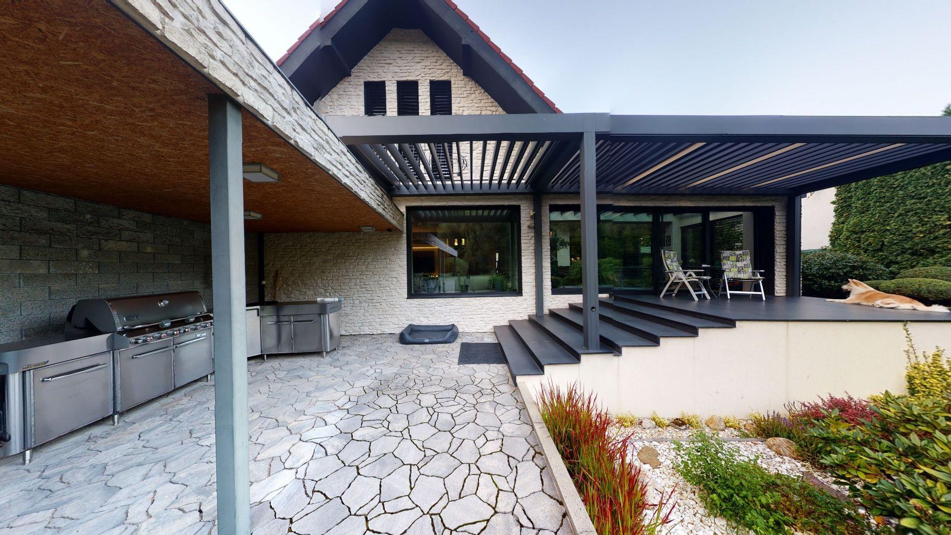 NIŽNÝ KLATOV  LUXUSNÝ RODINNÝ DOM - SPLNENÝ SEN O BÝVANÍ V LONE PRÍRODY