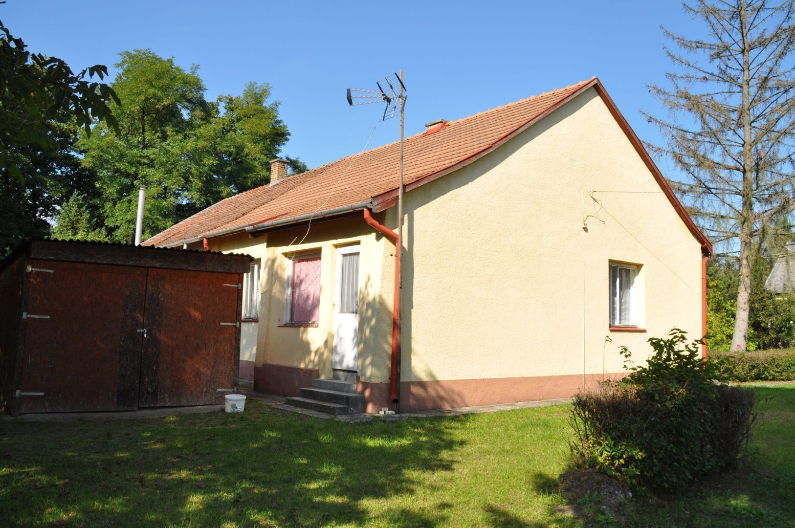 MAĎARSKO - PÁLHÁZA PEKNÝ 3 IZBOVÝ DOMČEK NA VÝBORNOM MIESTE