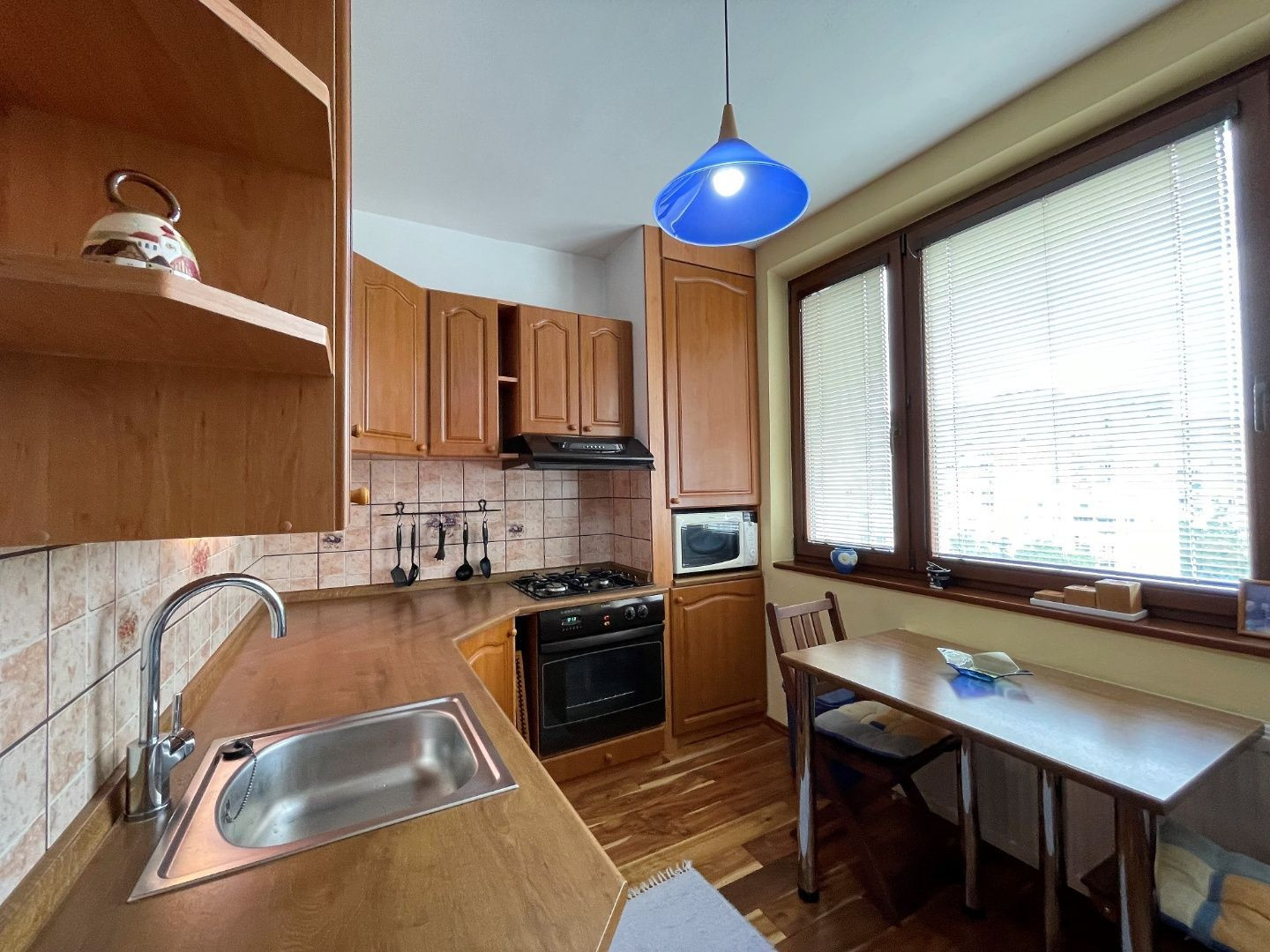 REZERVOVANÉ - JUH - LUDMANSKÁ 3 IZBOVÝ BYT PO REKONŠTRUKCII V CENTRE MESTA, 2X LODŽIA.