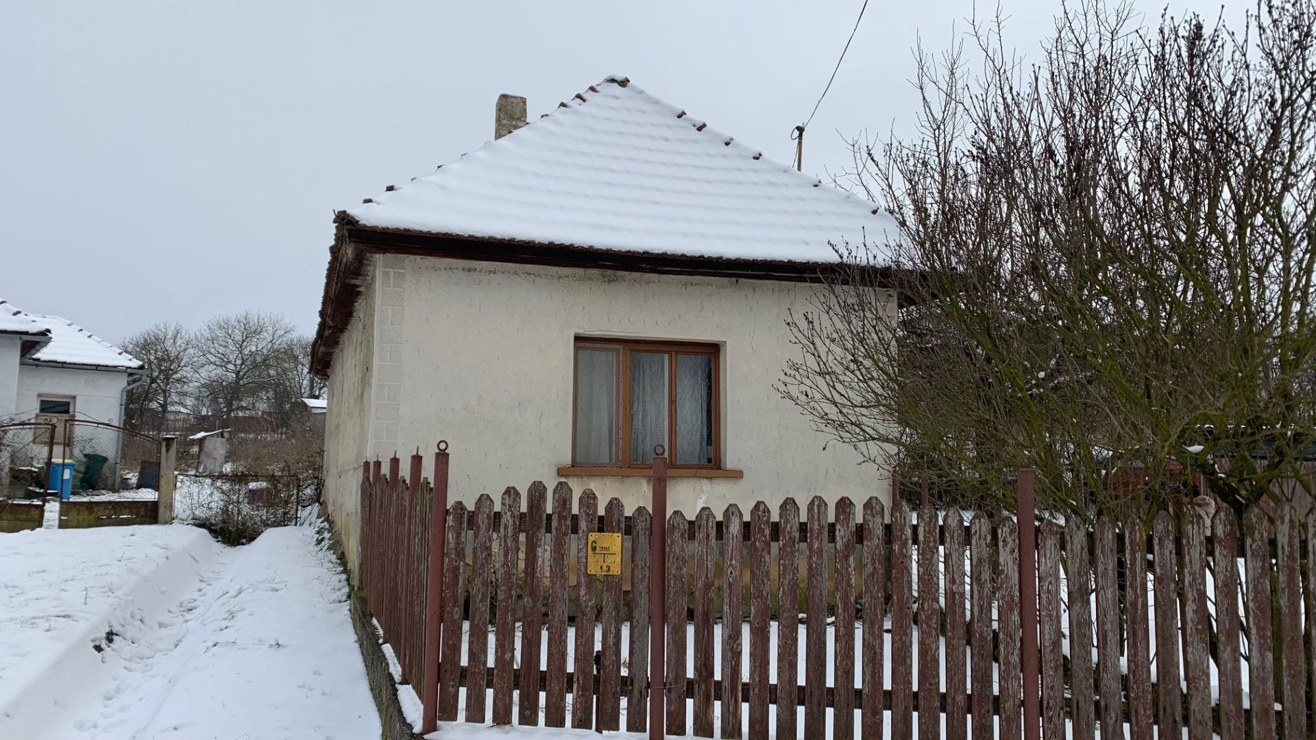 MAĎARSKO - SZALONNA 2 IZBOVÝ SEDLIACKY DOM S GARÁŽOU