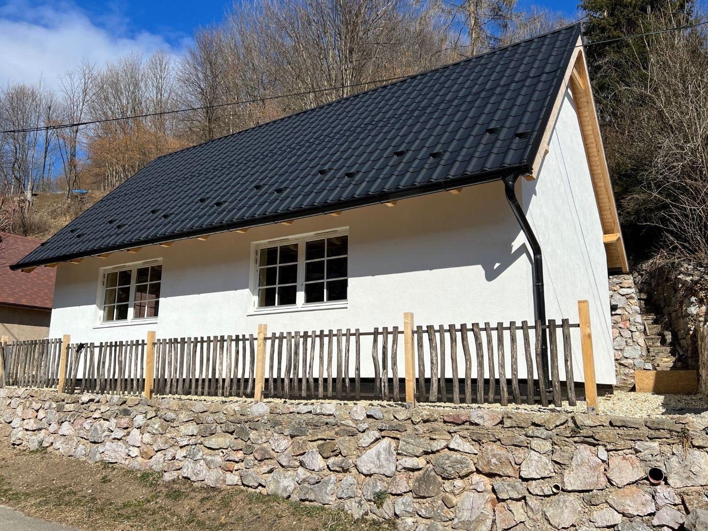 HAČAVA - KVALITNÁ NOVOSTAVBA 3 IZBOVÉHO RD V KRÁSNEJ PRÍRODE.