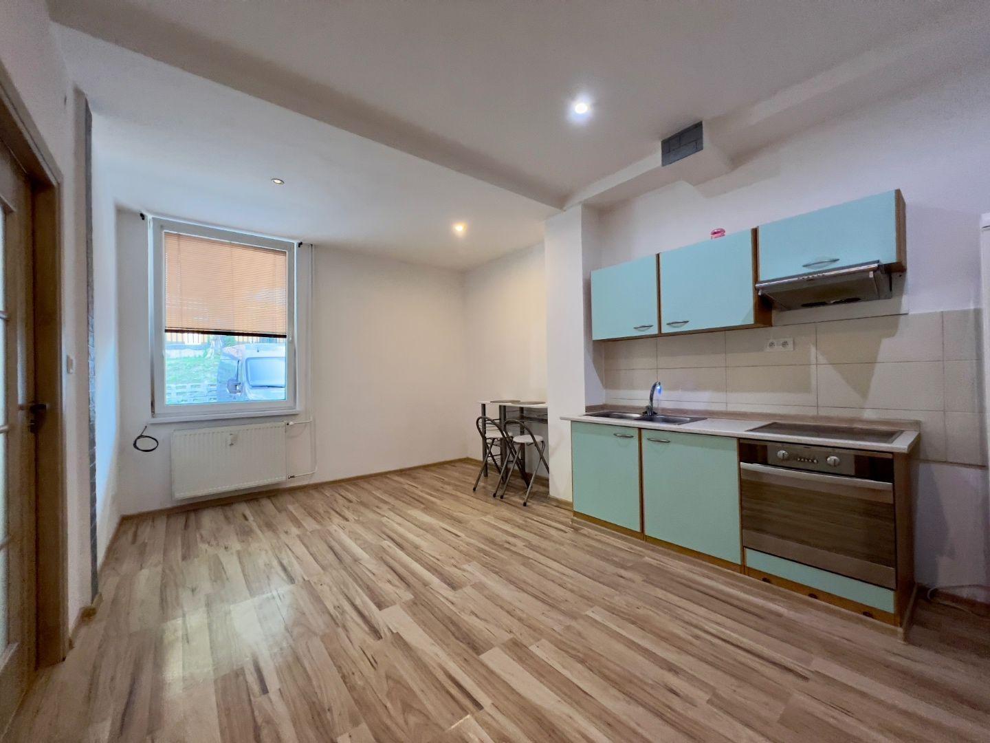 FURČA - NOVOSTAVBA 2 IZBOVÝ TEHLOVÝ BYT S PARKOVACÍM MIESTOM.