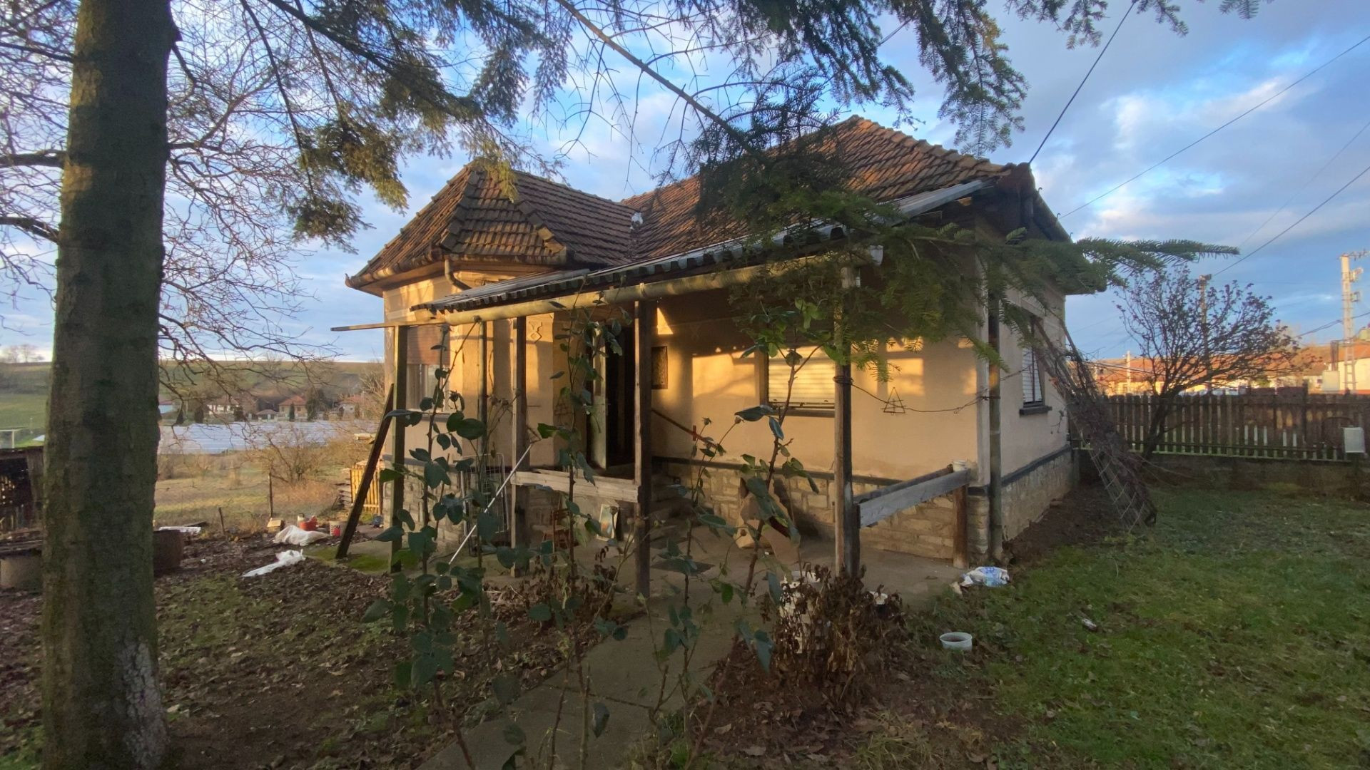 GALVÁCS -  2 IZBOVÝ RD V PREKRÁSNOM PROSTREDÍ.