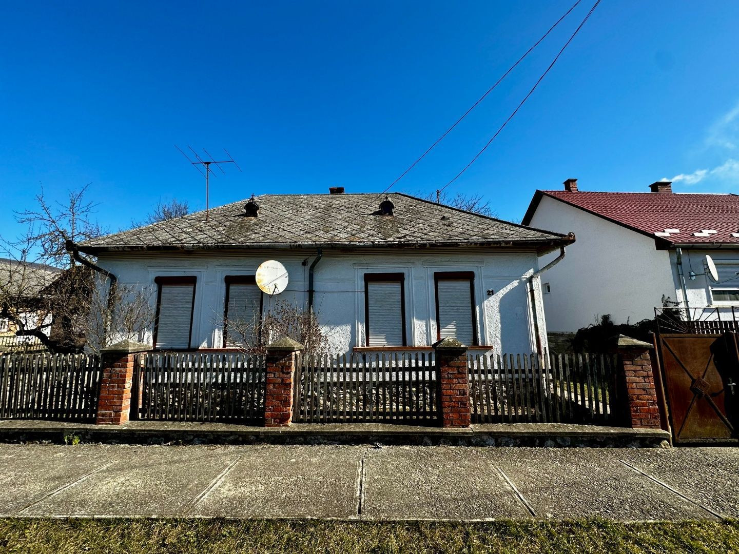 MAĎARSKO - KOMJÁTI 2 IZBOVÝ RODINNÝ DOM V TICHOM PROSTREDÍ