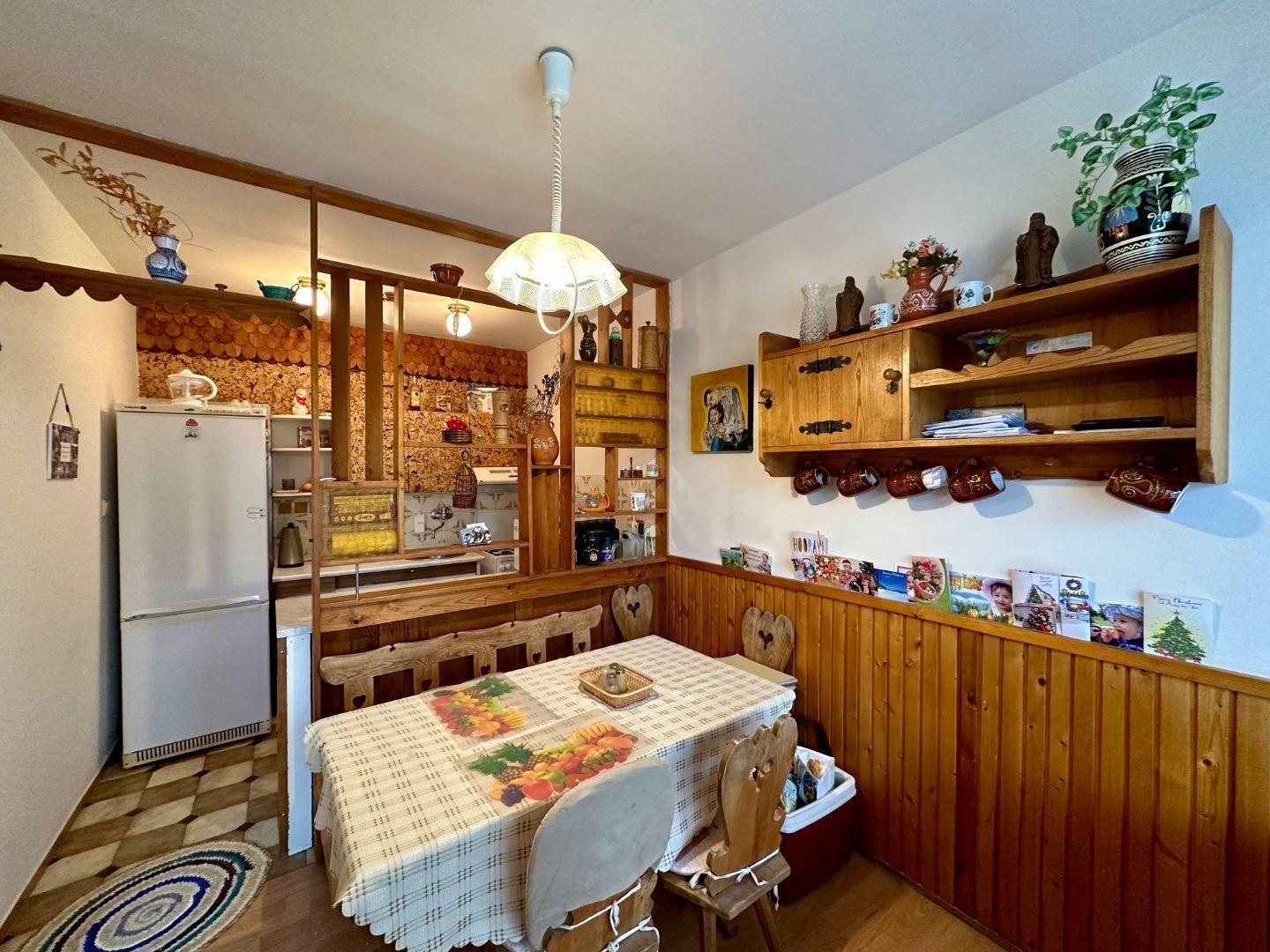 JUH - TURGENEVOVA 3 IZBOVÝ BYT 68M2 + 6 METROVÁ LODŽIA, ŽIADANÁ LOKALITA PRAŽSKÝ TYP BYTU.