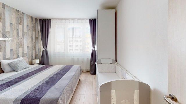 KUZMÁNYHO - BRANISKOVÁ KOMPLETNE ZREKONŠTRUOVANÝ 2 IZBOVÝ BYT V TOP LOKALITE 52 M2 S LODŽIOU.