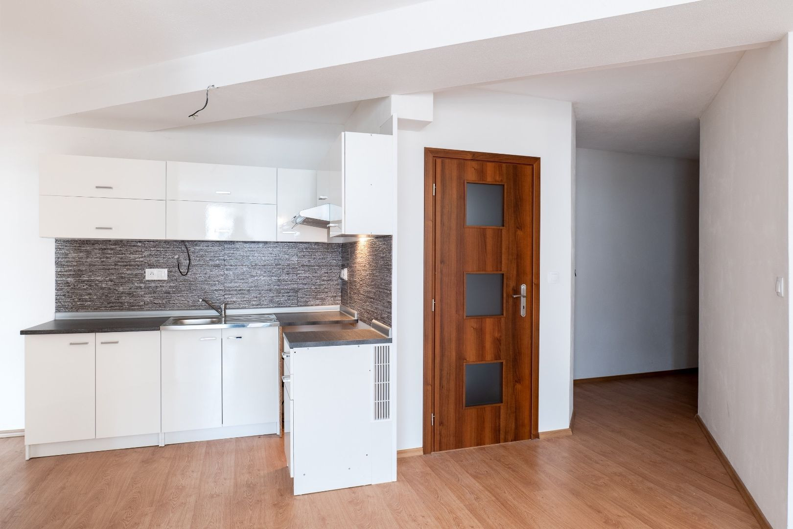 MARIÁNKA - 2 IZBOVÝ BYT 55 M2 VHODNÝ AJ NA PODNIKANIE.