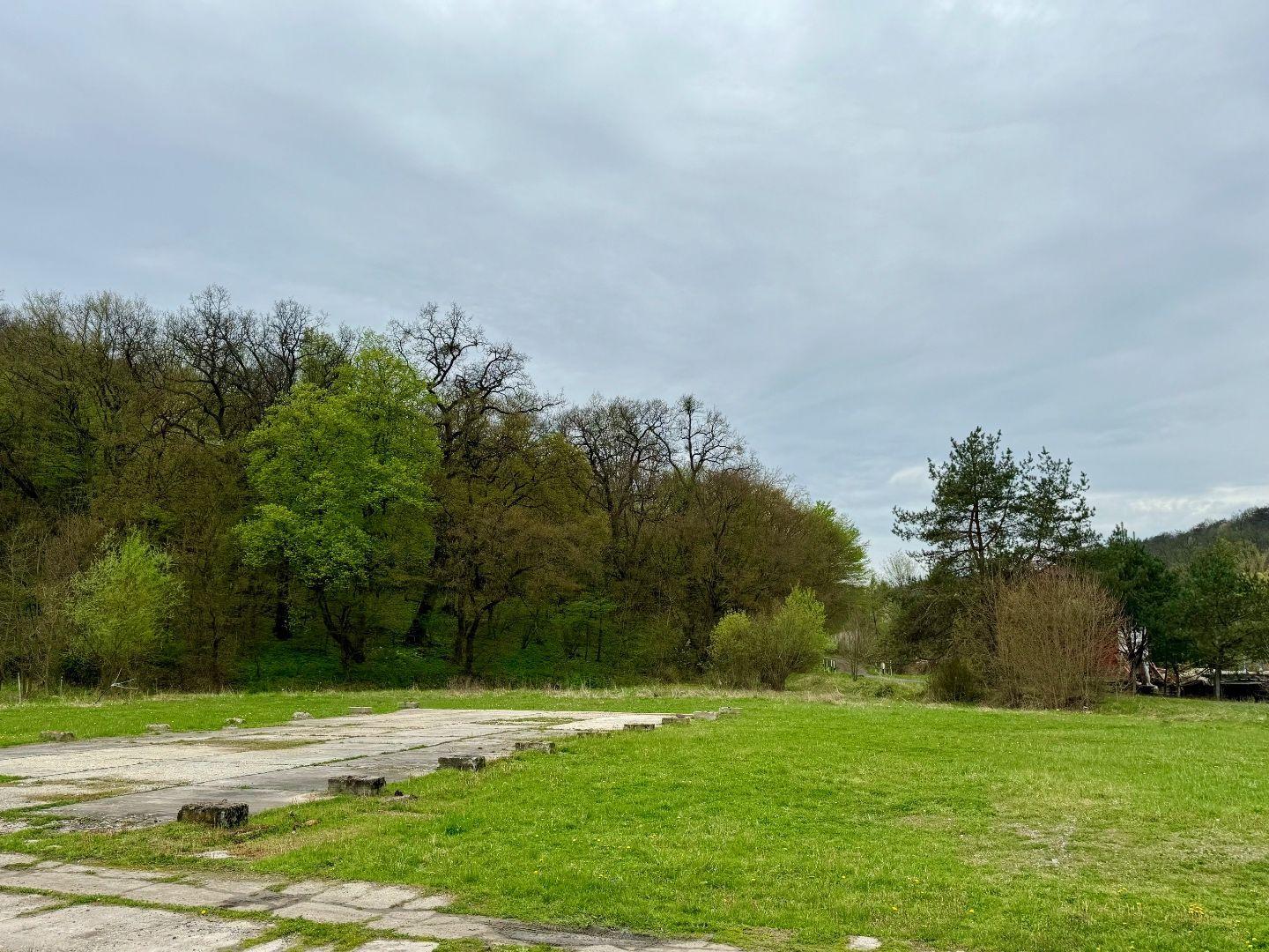 MAĎARSKO - PALHÁZA - KISHUTA POZEMOK 75.000 M2 V LONE PRÍRODY.