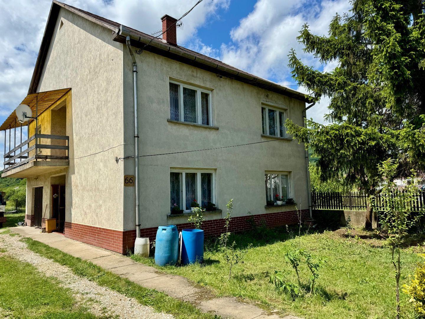 MAĎARSKO - SZALONNA 4 IZBOVÝ POSCHODOVÝ RODINNÝ DOM S VEĽKÝM POZEMKOM 2000 M2