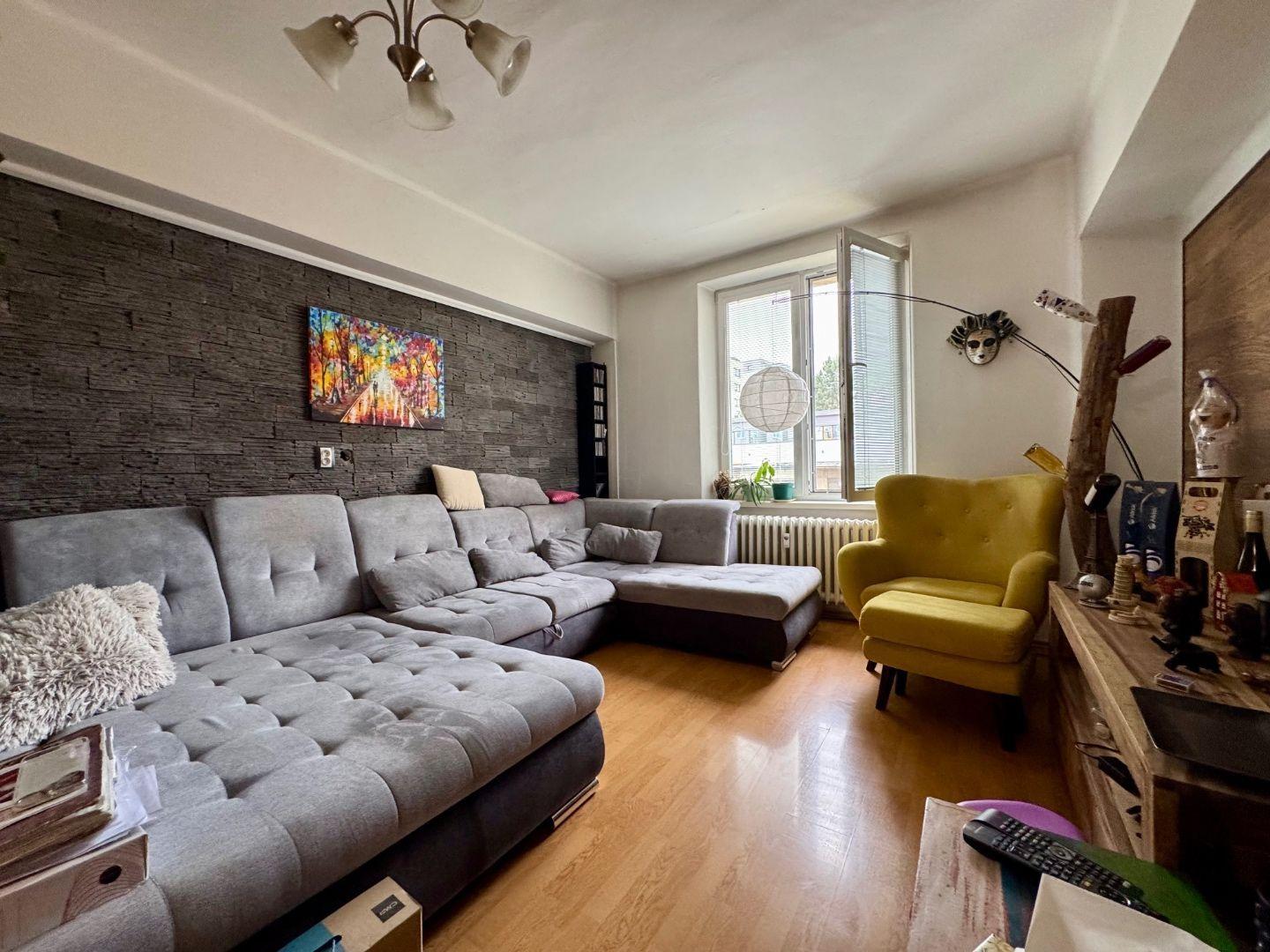 STARÉ MESTO - KOMENSKÉHO SUPER 3 IZBOVÝ TEHLOVÝ BYT 120 M2.