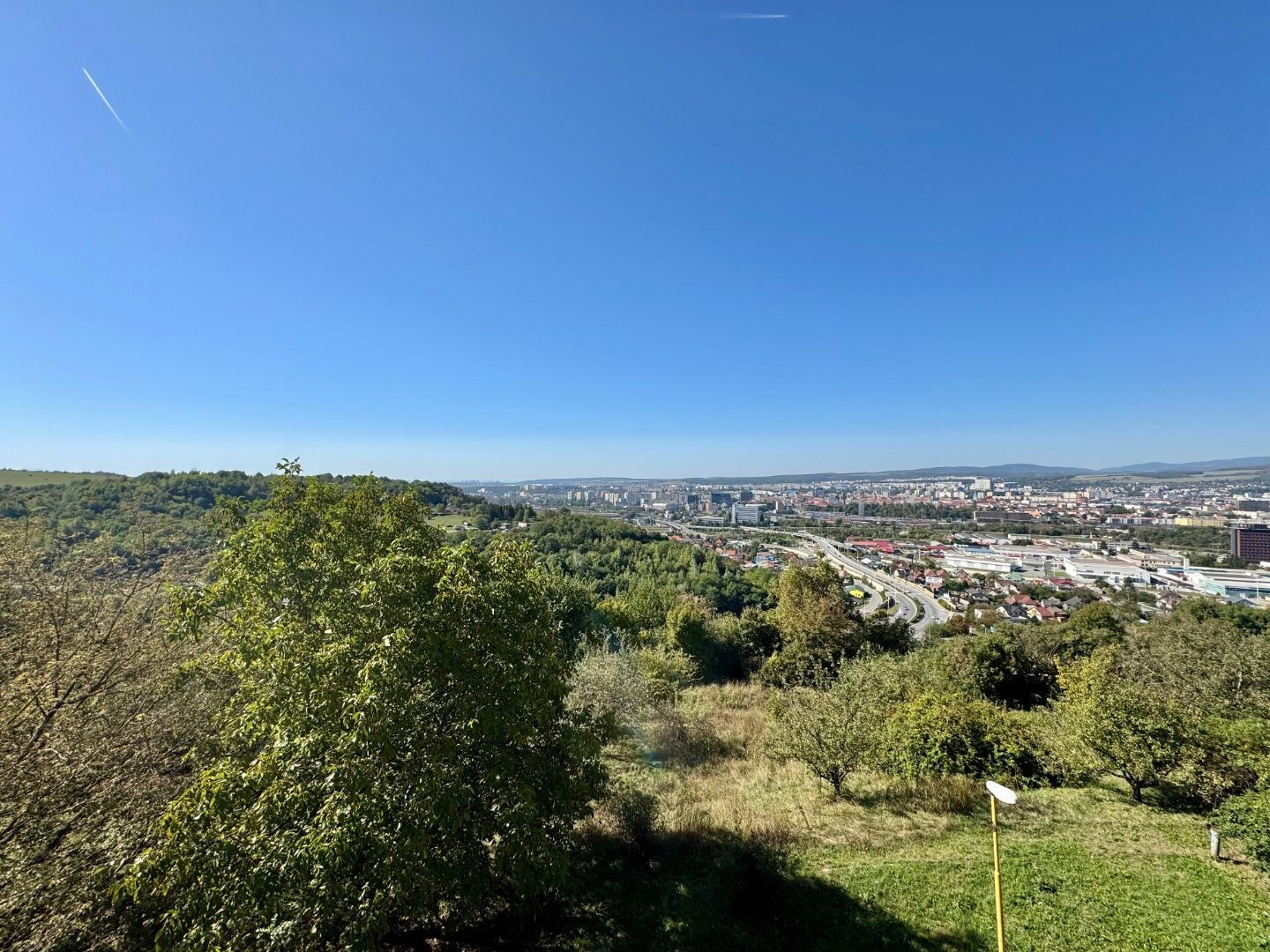 DARGOVSKÝCH HRDINOV -  MAUREROVA PEKNÝ 3 IZBOVÝ BYT, LOGGIA, PIVNICA
