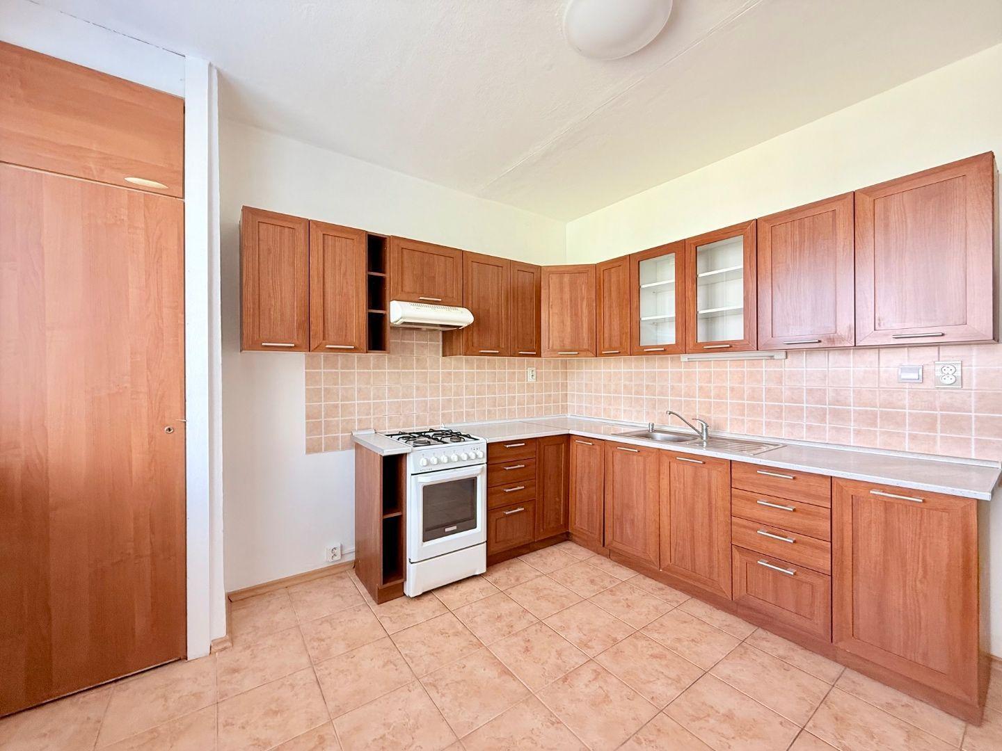 TERASA - POVAŽSKÁ 2 IZBOVÝ BYT TOP INVESTÍCIA 58 M2.