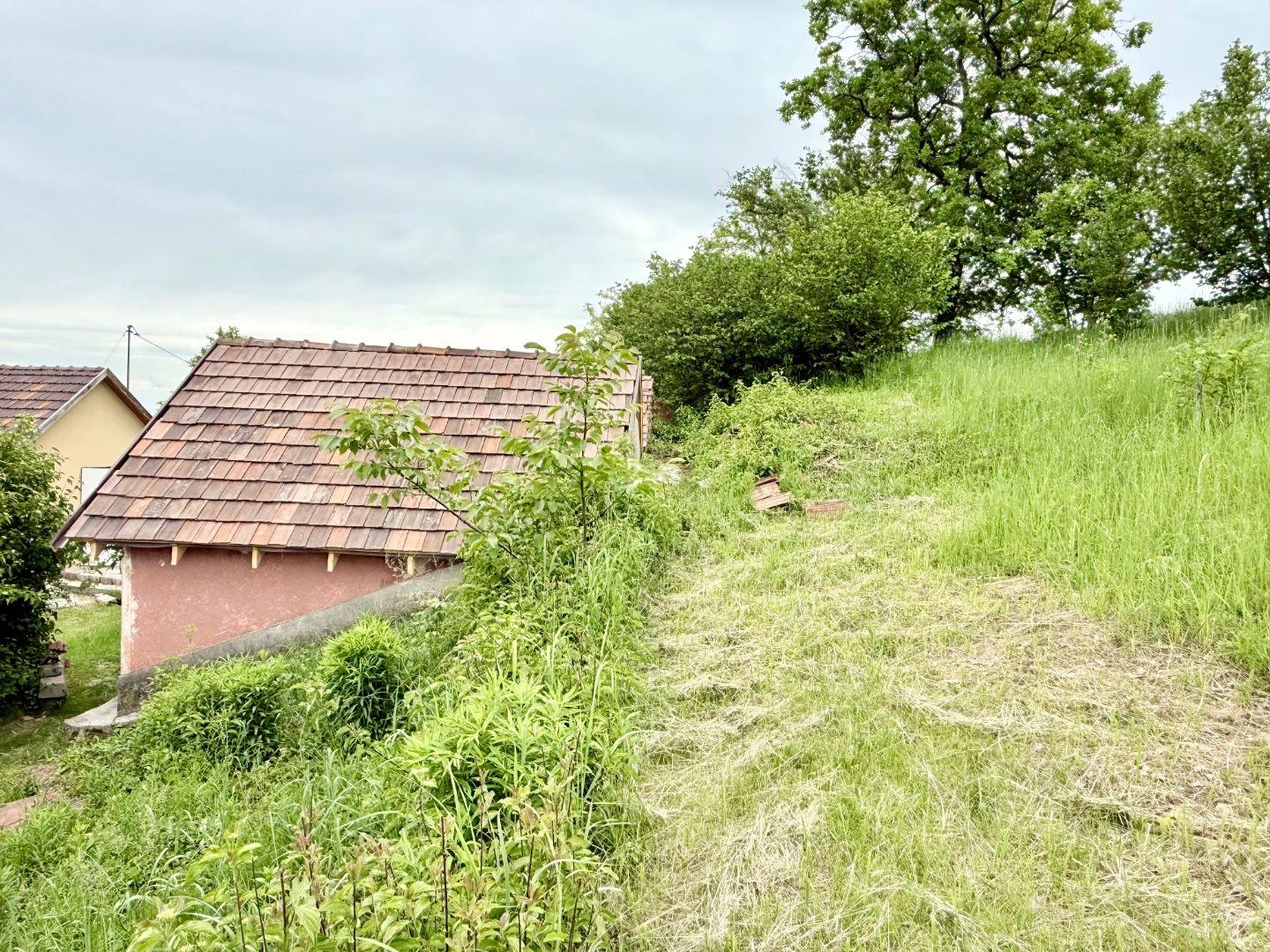 MAĎARSKO - SAJÓKERSZTÚR 2 X VINNÁ PIVNICA 50M2.