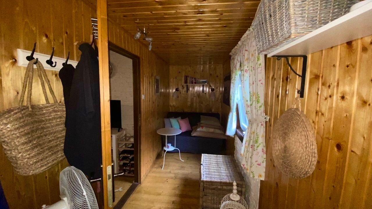 MAĎARSKO - LUXUSNÁ CHATA S LETNOU KUCHYŇOU A BAZÉNOM.