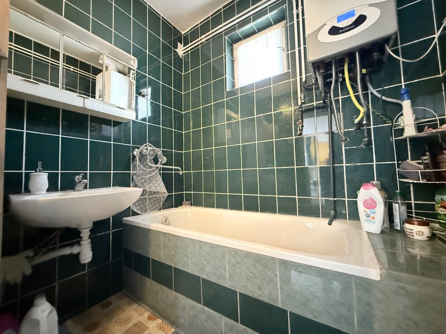 MAĎARSKO FORRÓ - SUPER 5 IZBOVÝ RD SO ZÁHRADOU