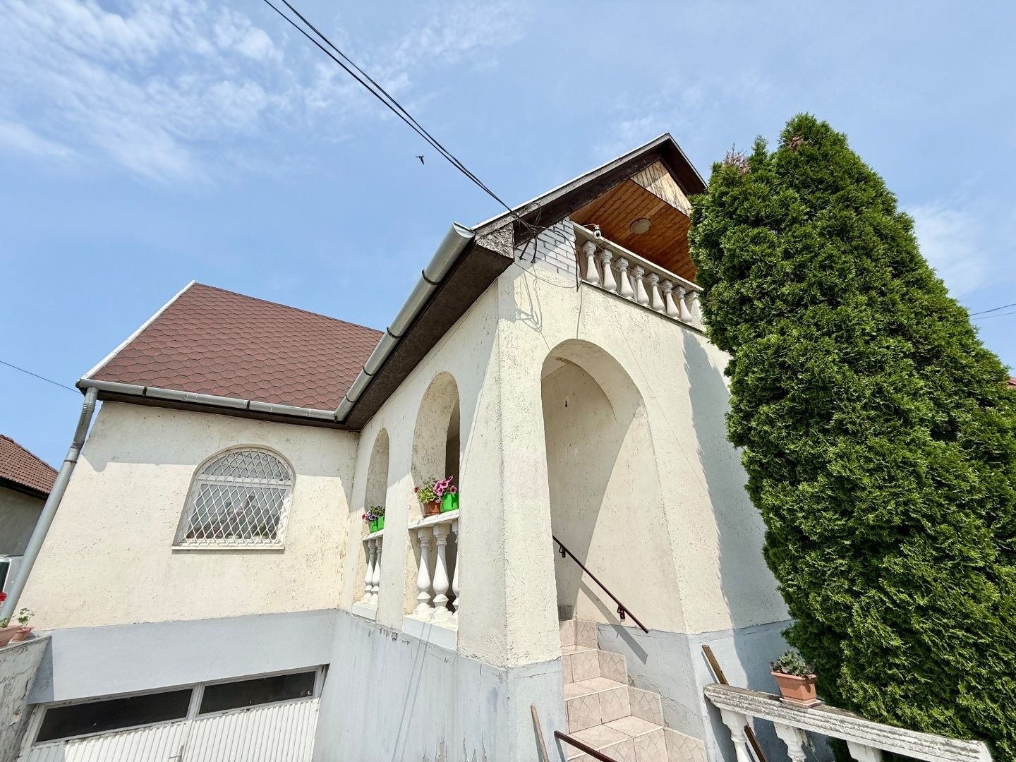 MAĎARSKO FORRÓ - SUPER 5 IZBOVÝ RD SO ZÁHRADOU