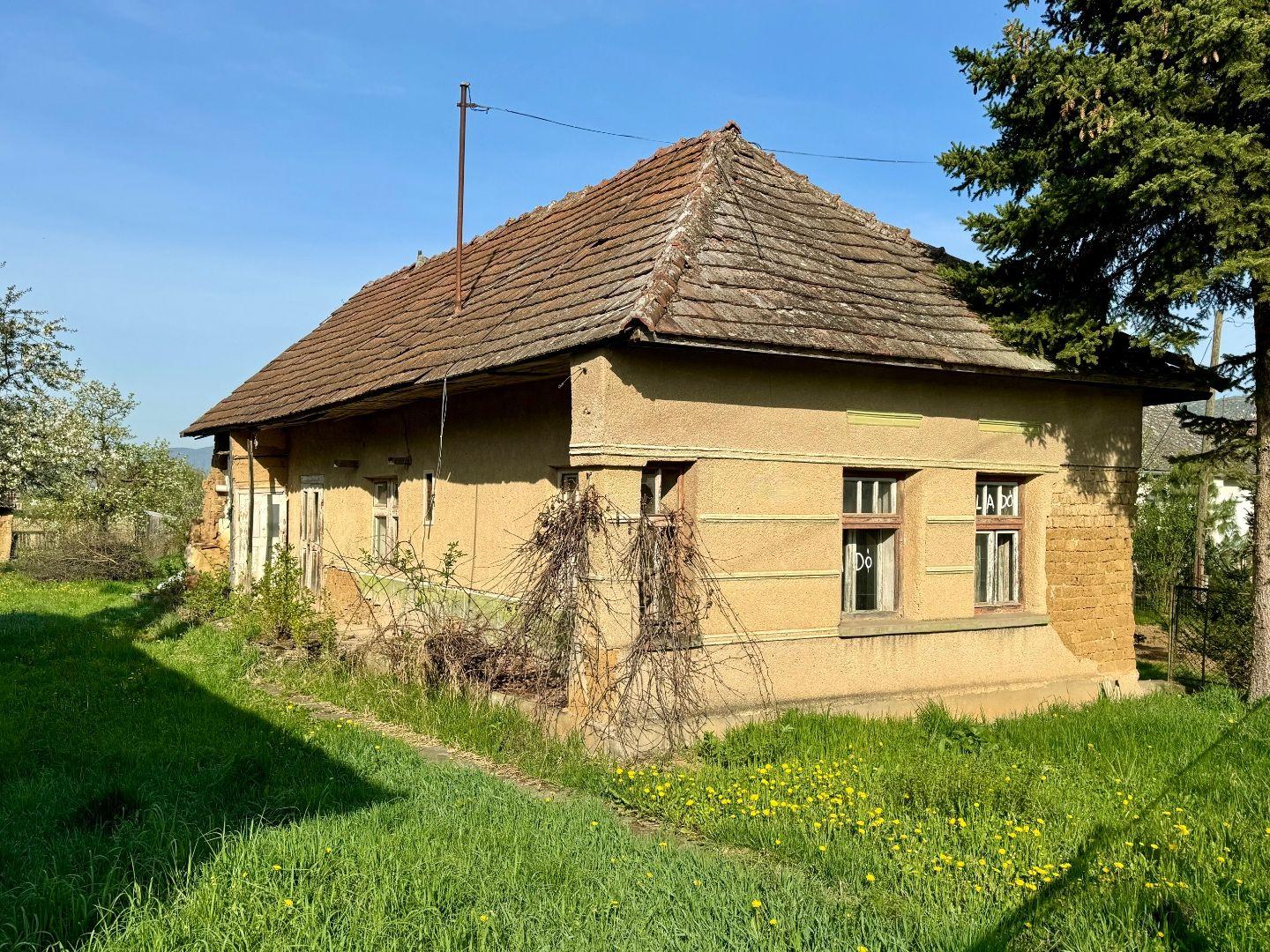 MAĎARSKO - HIDVEGARDÓ 2 IZBOVÝ DOM, STUDŇA, PEKNÝ POZEMOK.