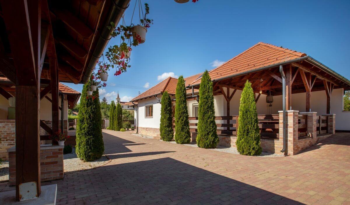 MAĎARSKO - MESZES TOP PENZIÓN BLÍZKO JAZERA, VÝBORNÁ INVESTÍCIA.