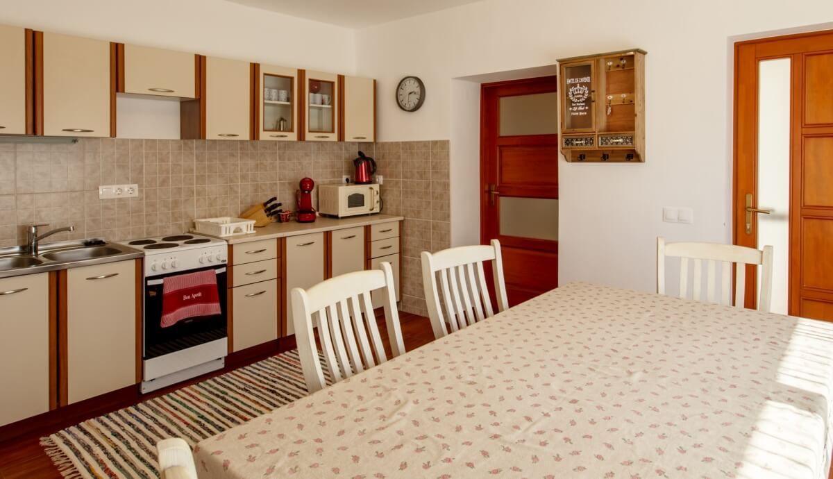 MAĎARSKO - MESZES TOP PENZIÓN BLÍZKO JAZERA, VÝBORNÁ INVESTÍCIA.