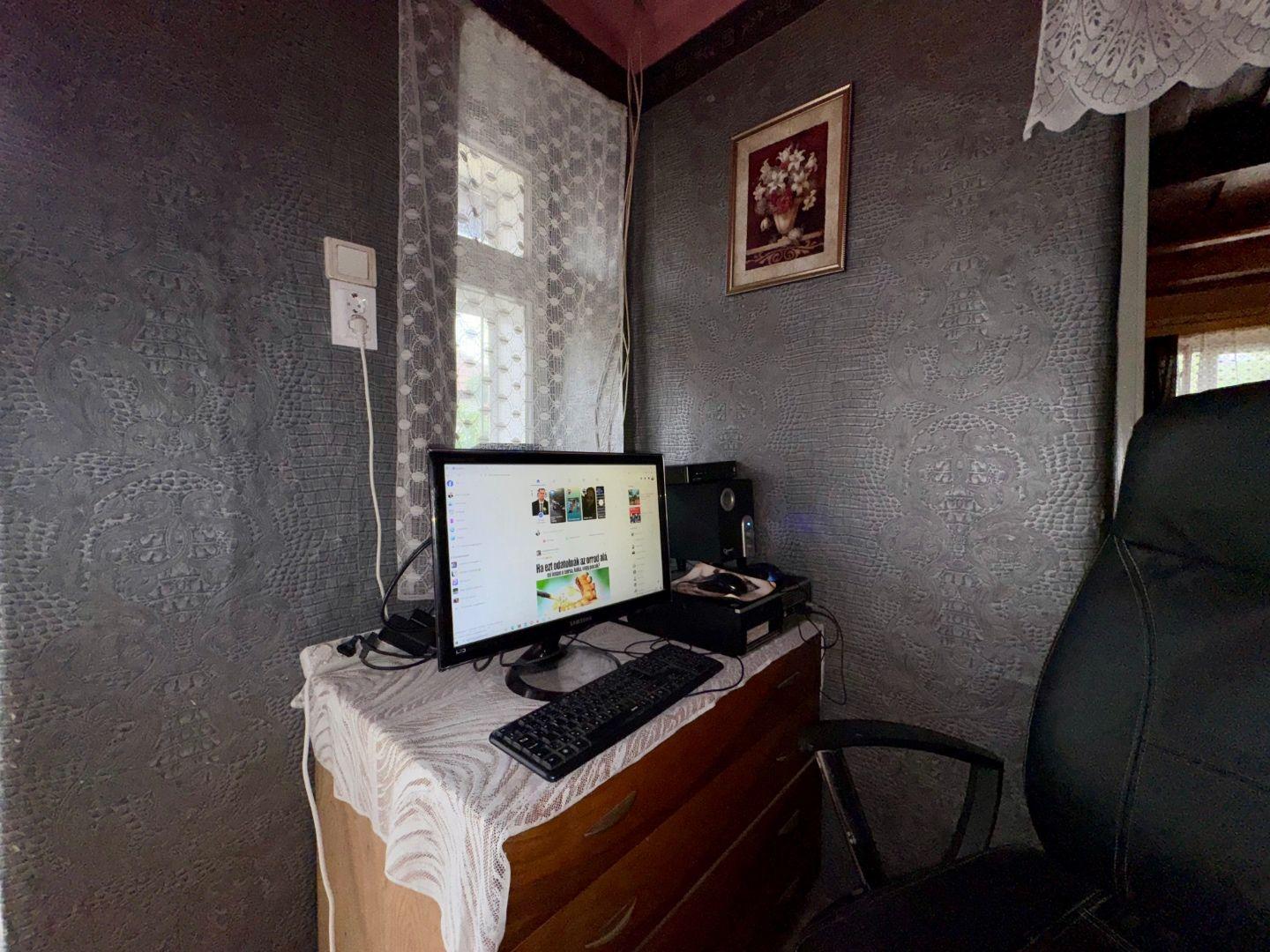 MAĎARSKO - FORRÓ / ENCS - ABÚJDEVECSER  - 3 IZBOVÝ DOM IHNEĎ OBÝVATEĽNÝ