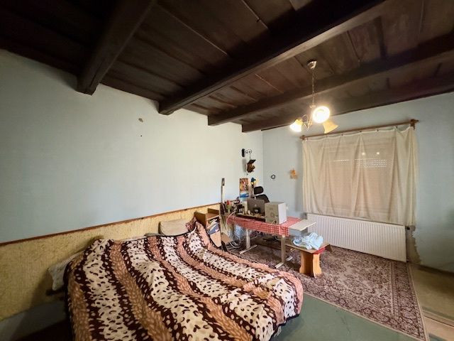 SUPER CENA - MAĎARSKO - MÉRA - 2 IZBOVÝ RODINNÝ DOM PÔVODNÝ STAV.