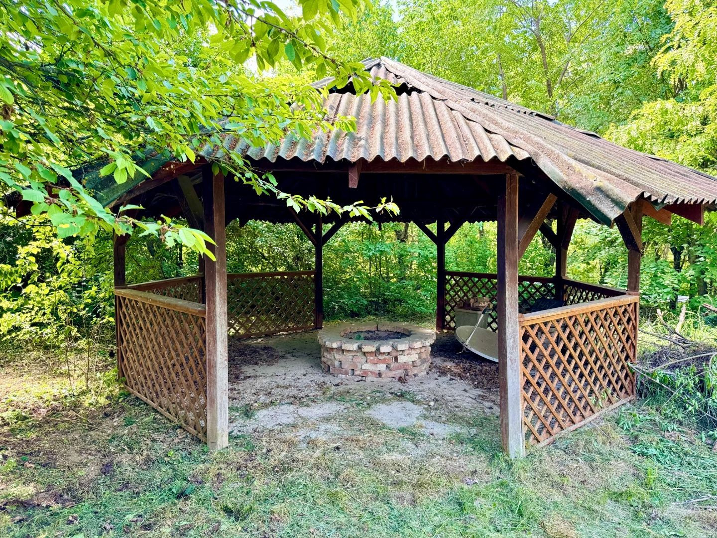 MAĎARSKO - ABAÚJVÁR ZACHOVALÝ 2 IZBOVÝ VIDIECKY DOM