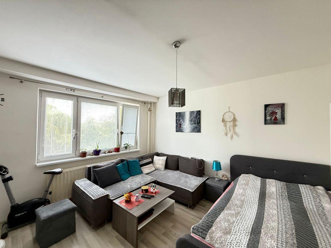  KVP - BAUEROVA 2 IZBOVÝ BYT 51 M2,MUROVANÉ JADRO, PLASTOVÉ OKNÁ, LODŽIA.