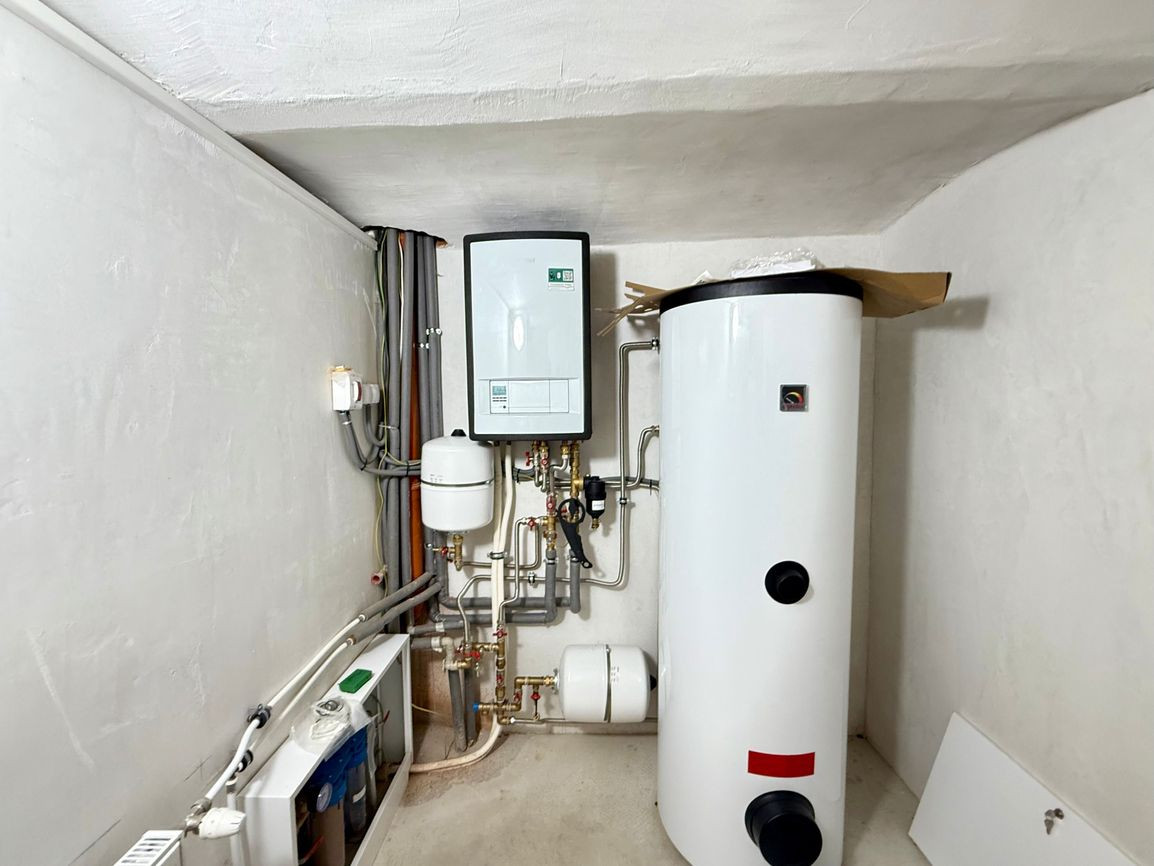 JANOVÍK NOVOSTAVBA 3 IZBOVÝ RD, TERASA, PIVNICA