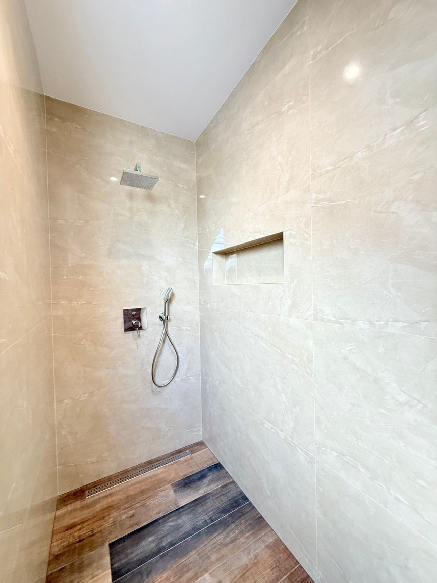 JANOVÍK NOVOSTAVBA 3 IZBOVÝ RD, TERASA, PIVNICA