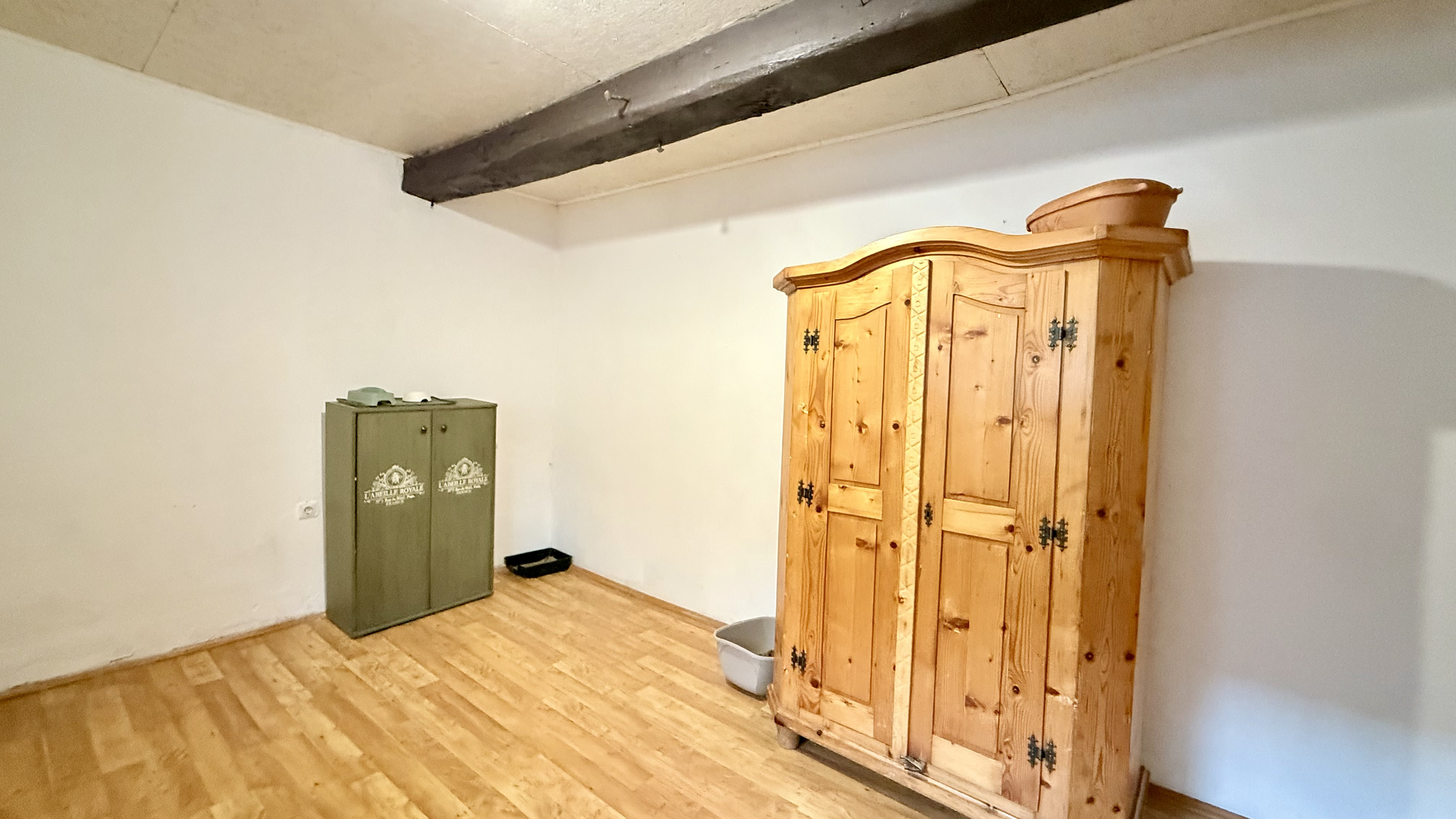 MAĎARSKO - HEJCE PEKNÝ 3 IZBOVÝ RODINNÝ DOM NA VEĽKOM POZEMKU