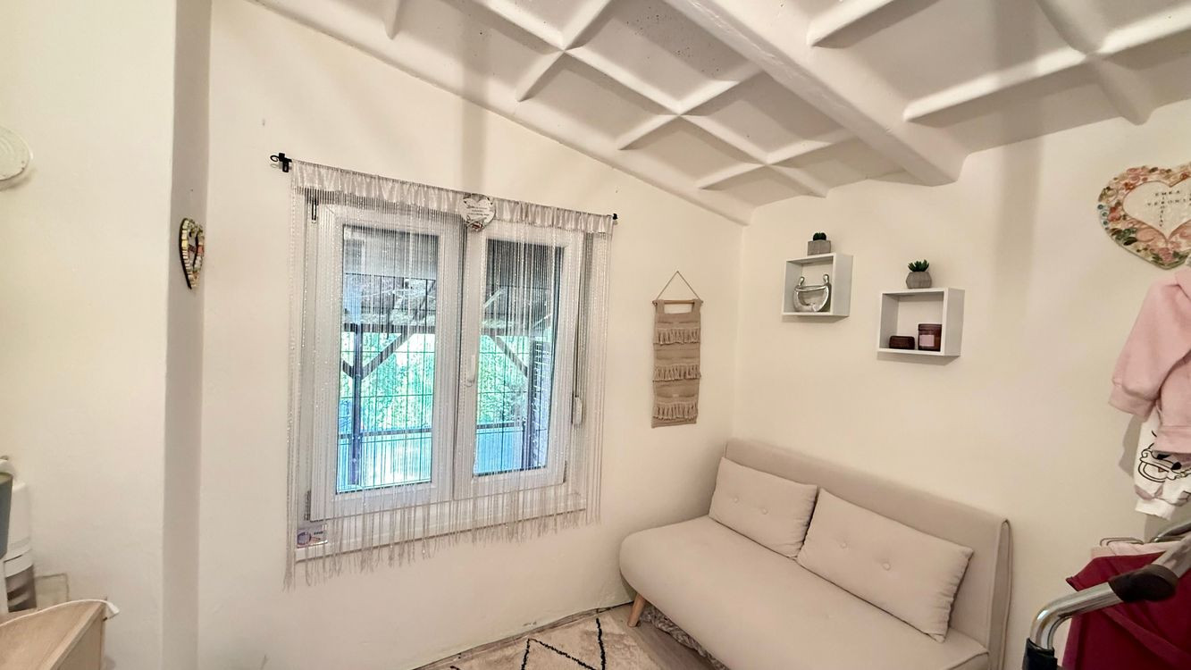 MAĎARSKO - JAZERO RAKACA - 4 IZBOVÁ CHATA, TERASA, VÍRIVKA.