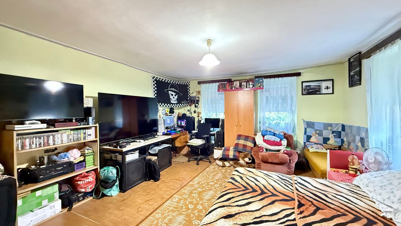 MAĎARSKO - GONC 2 IZBOVÝ RD S POZEMKOM 700 M2 