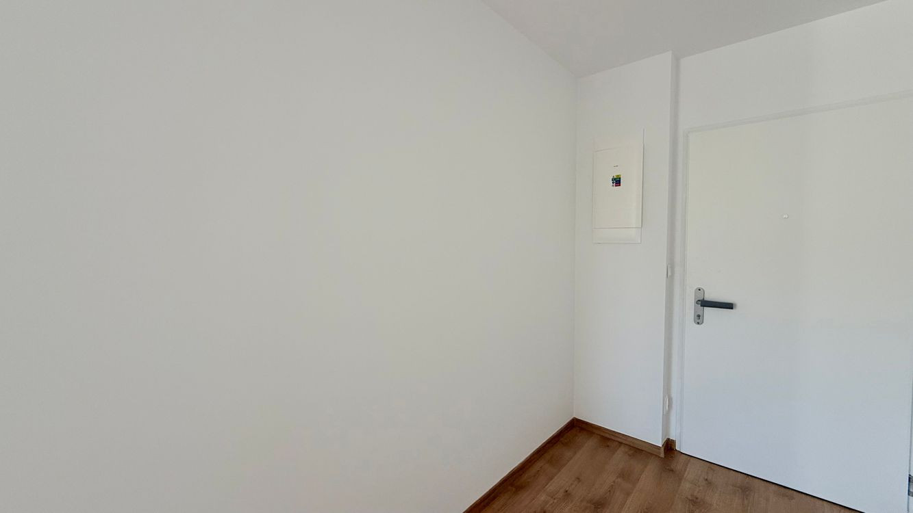 Bývanie snov na výbornej adrese Popradská  3-izbový byt s loggiou, garážové miesto, pivnica.