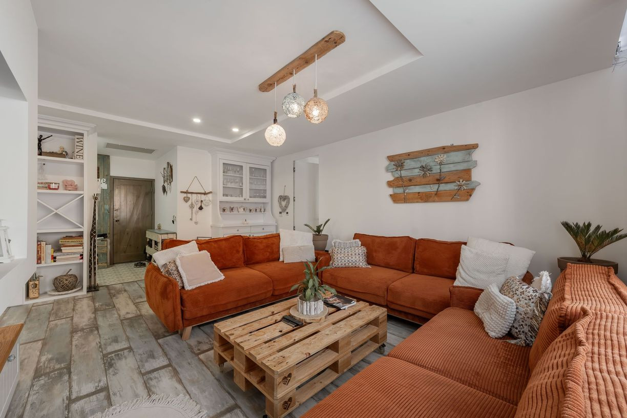 ZELENÁ STRÁŇ - PRIESTRANNÝ 4 IZBOVÝ BYT, 3 TERASY, 2 GARÁŽOVÉ MIESTA