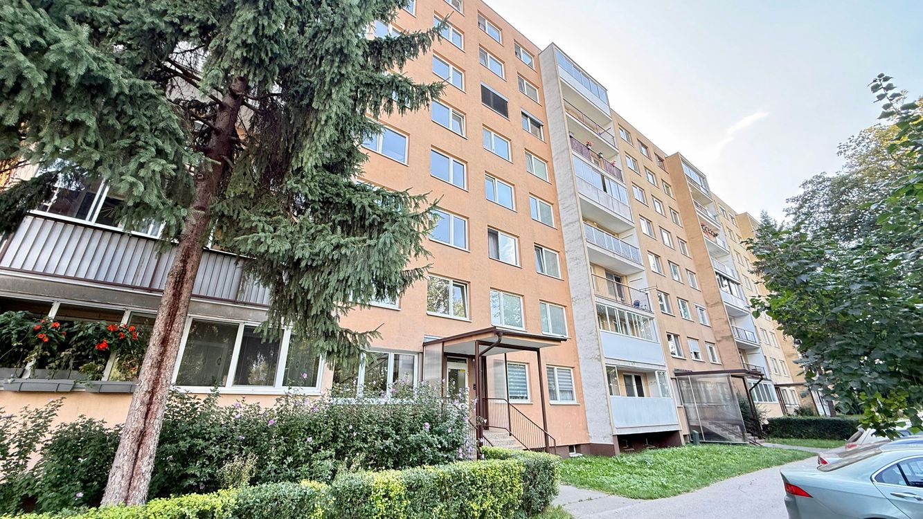 JAZERO - BUKOVECKÁ 1,5 IZBOVÝ BYT 40M2