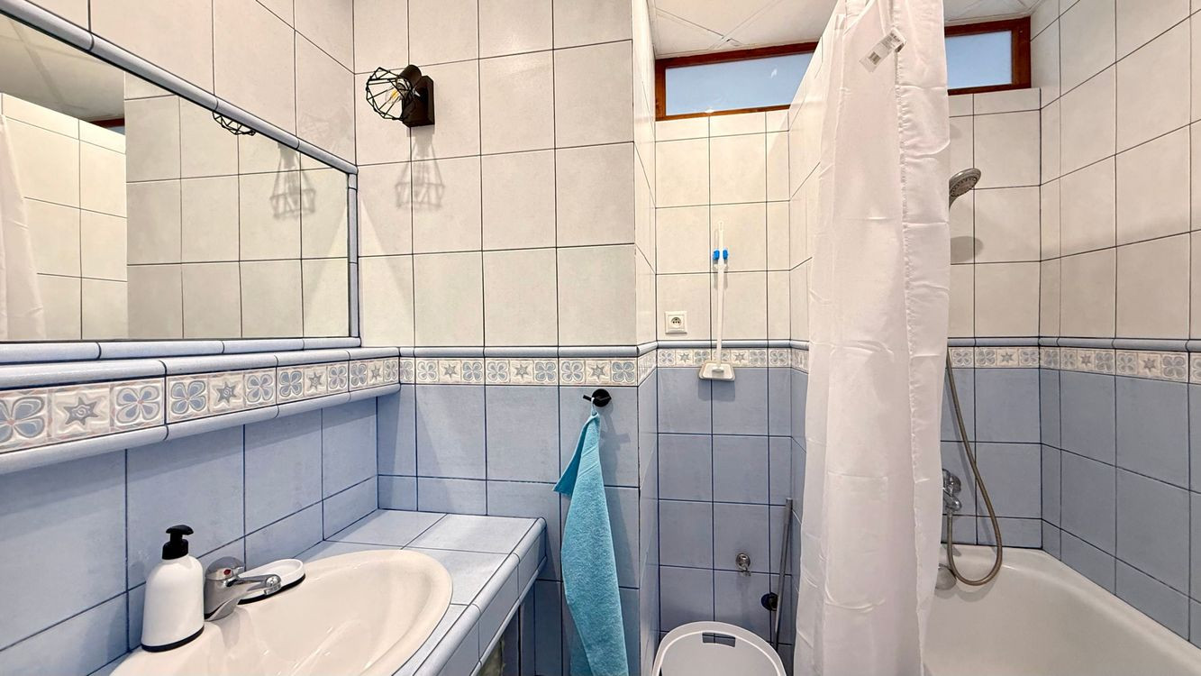 TERASA - 1 IZBOVÝ BYT 32 M2, UHEROVA ULICA 1 POSCHODIE