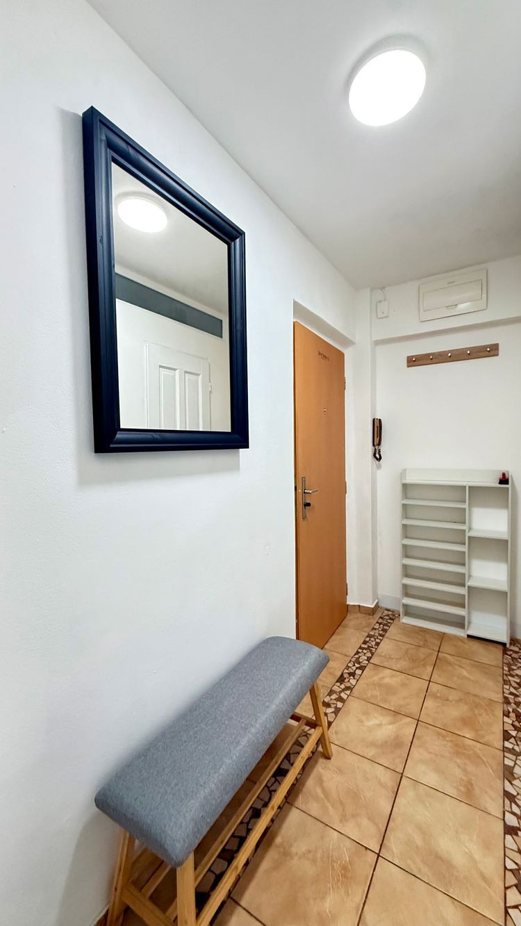 TERASA - 1 IZBOVÝ BYT 32 M2, UHEROVA ULICA 1 POSCHODIE