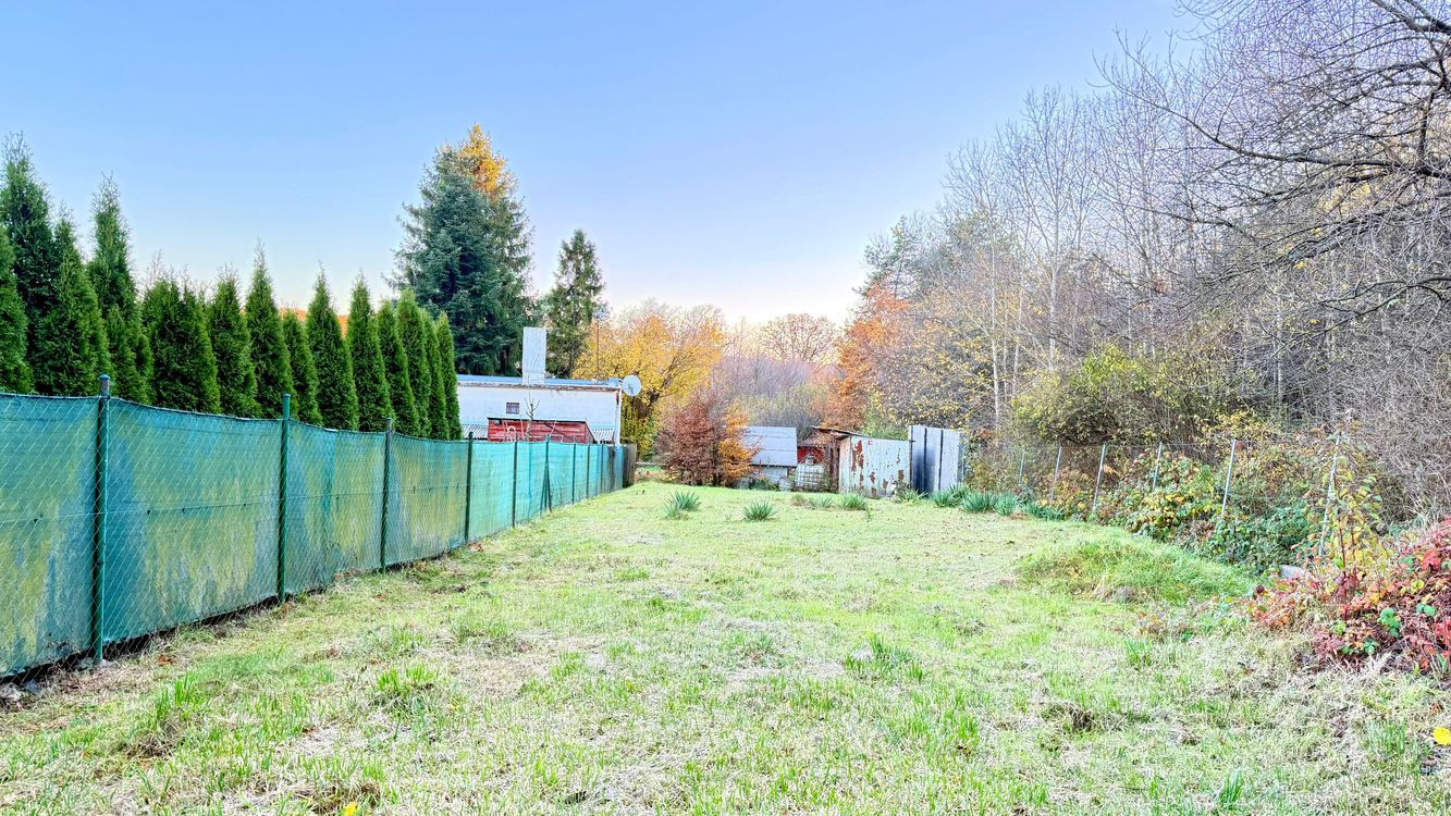 ZELENÝ DVOR – MONČÍ POTOK STAVEBNÝ POZEMOK 396 M2.