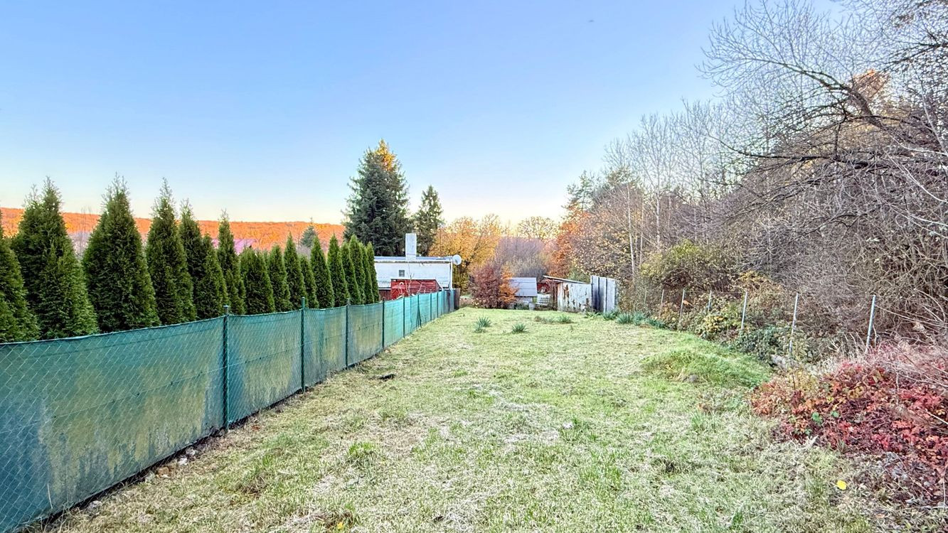 ZELENÝ DVOR – MONČÍ POTOK STAVEBNÝ POZEMOK 396 M2.