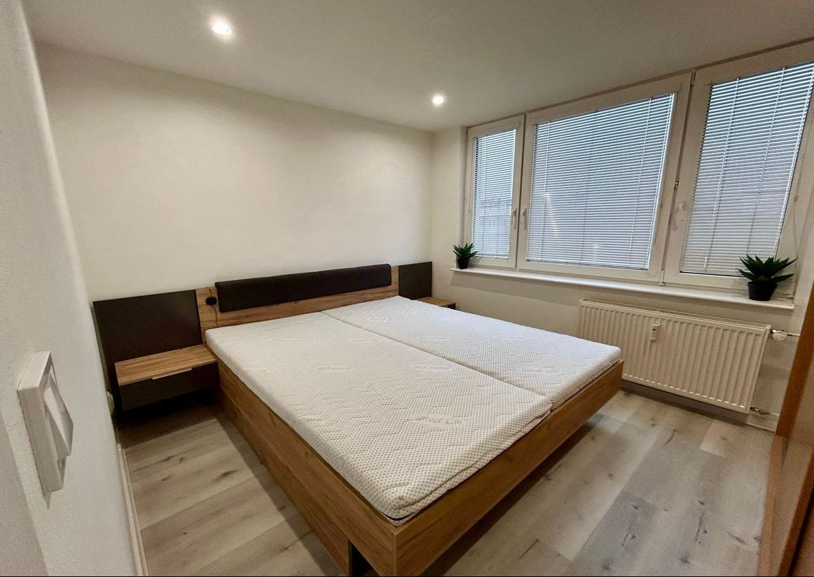 TERASA - KYSUCKÁ 3 IZBOVÝ BYT PO KOMPLETNEJ REKONŠTRUKCII