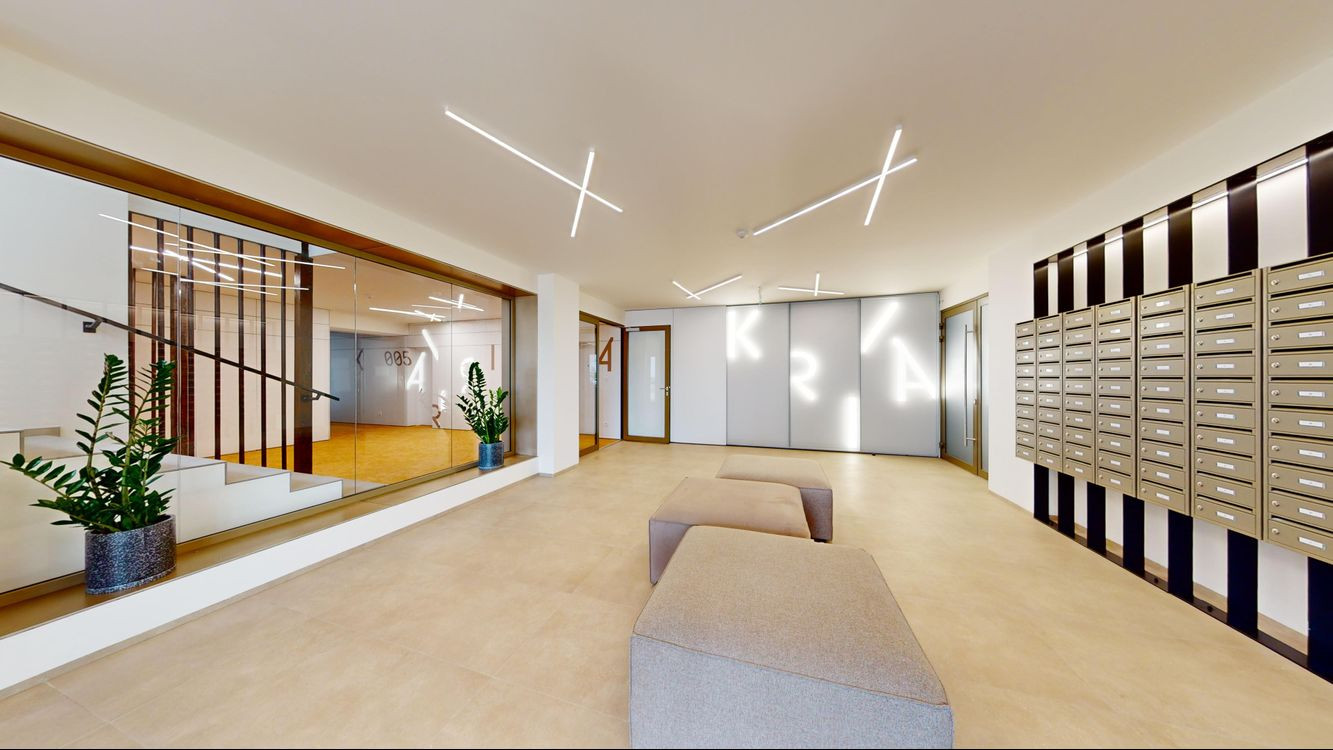 JUH - 2 IZBOVÝ NOVÝHOLOBYT KRIVÁ PRI AUPARKU, TOP POLOHA