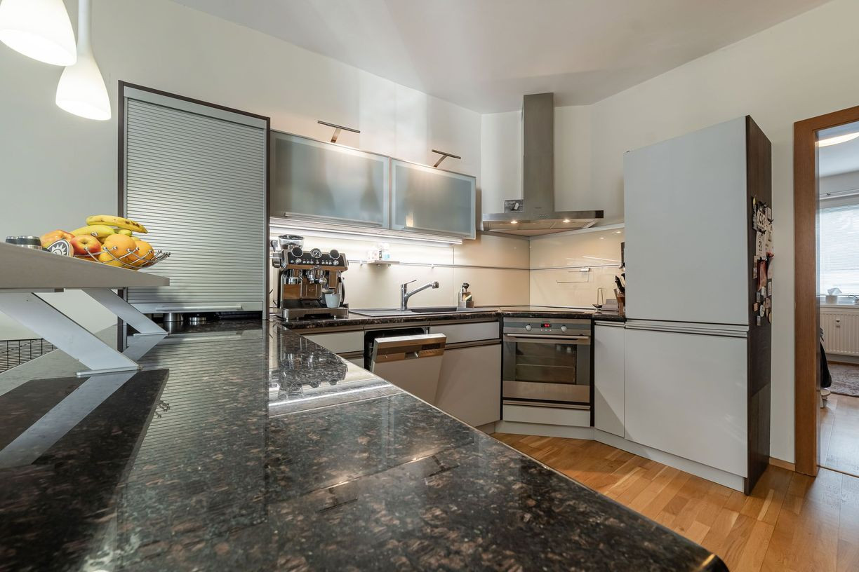 REZERVOVANÉ - KVP - MODERNÝ 3 IZBOVÝ BYT 106 M2 V NOVOSTAVBE S TERASOU 115 M2 NA VÝBORNOM MIESTE.