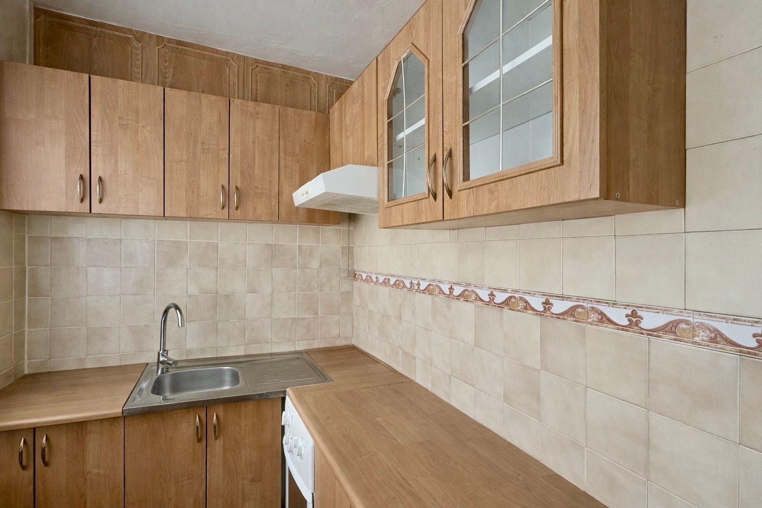 JAZERO - NÁMESTIE KOZMONAUTOV 2 IZBOVÝ BYT 49 M2 IHNEĎ K DISPOZÍCII